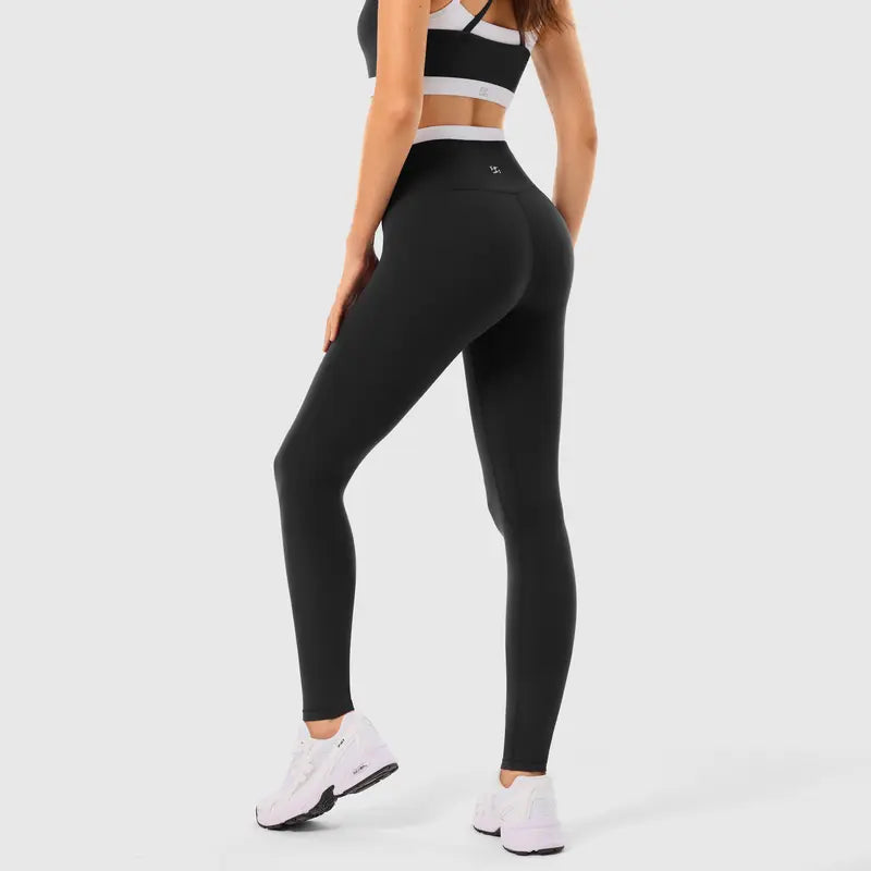 INNO MINT Women's 2-Piece Fitted Workout Set - Soft, Breathable Gym Wear with Seamless Yoga Pants and Padded Sports Bra in High-Stretch Spandex Fabric